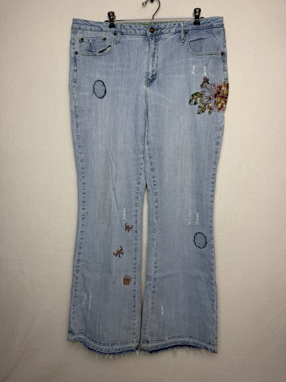 Vintage Y2K Zana Di Flare Jeans Floral Embroidery Light Wash Denim Plus Size 20